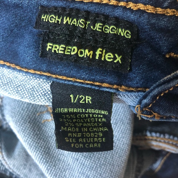 Rue21 high waisted jegging, freedom flex, EUC - Picture 3 of 3